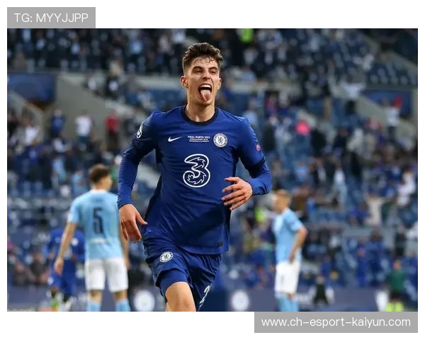 切尔西哈弗茨远射穿透人墙成功为球队得分